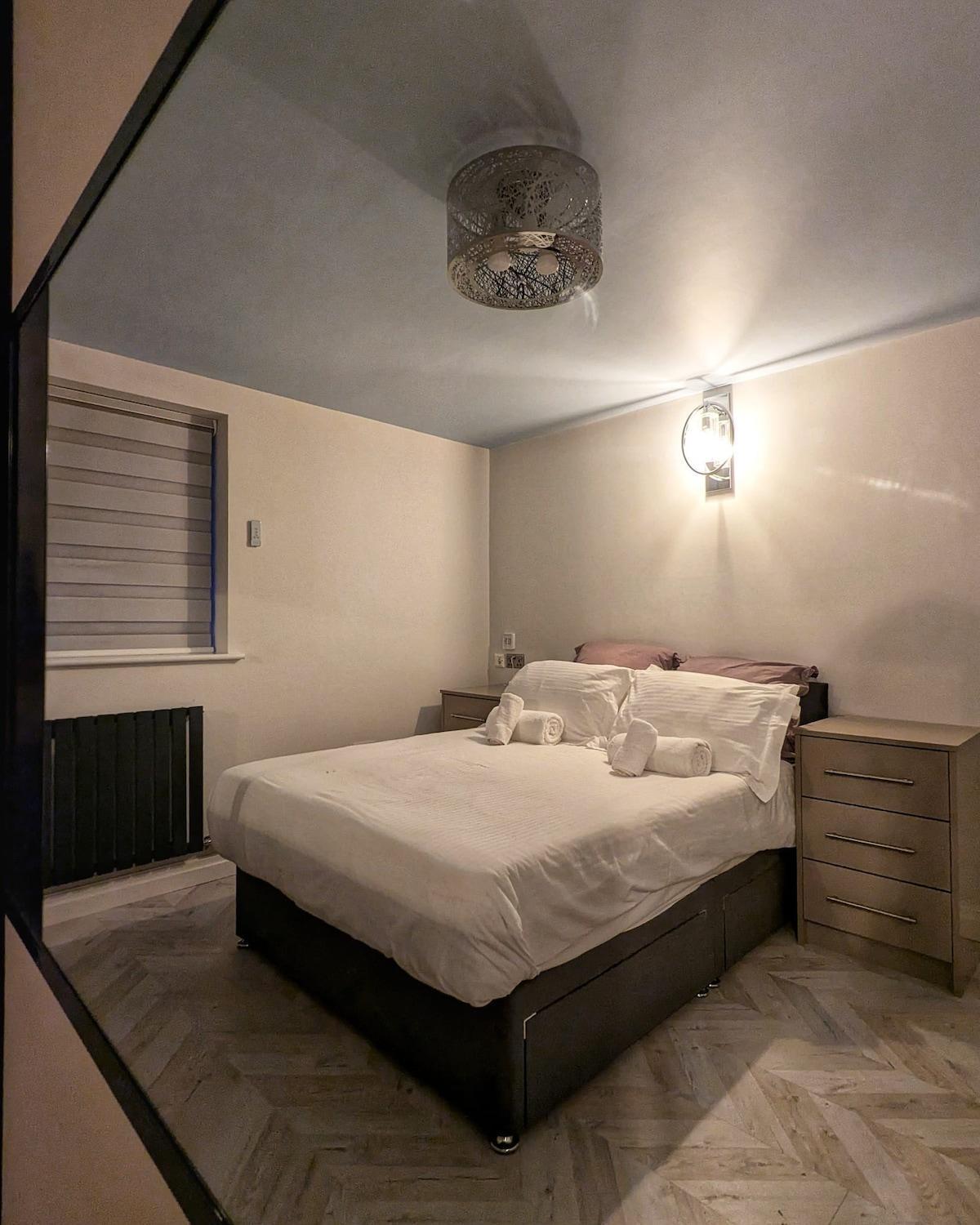 Beautiful 5 Bedroom Home Sleeps 12 People In Manchester Extérieur photo