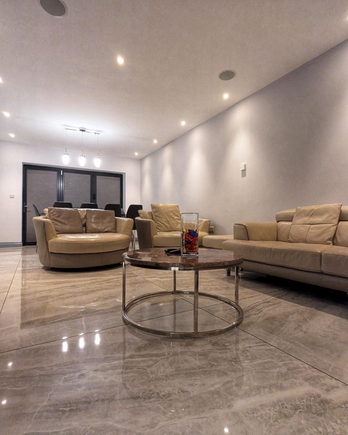Beautiful 5 Bedroom Home Sleeps 12 People In Manchester Extérieur photo